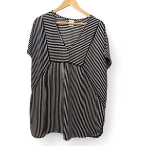 Xhilaration Black White Striped Tunic Top Stretch V-Neckline Short Sleeve Sz XL